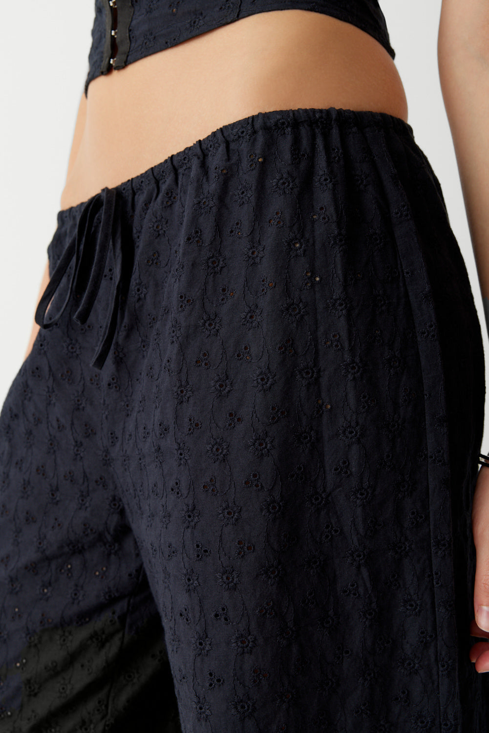 Daisy Eyelet Low Rise Pant - Black - Image 4