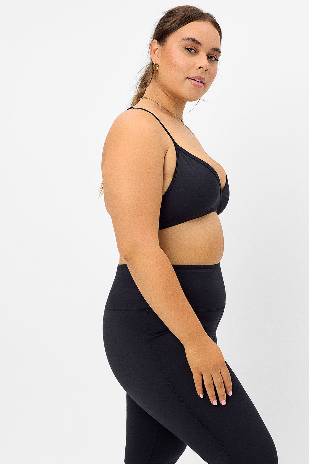 Billie Racerback Sports Bra - Black - Image 4