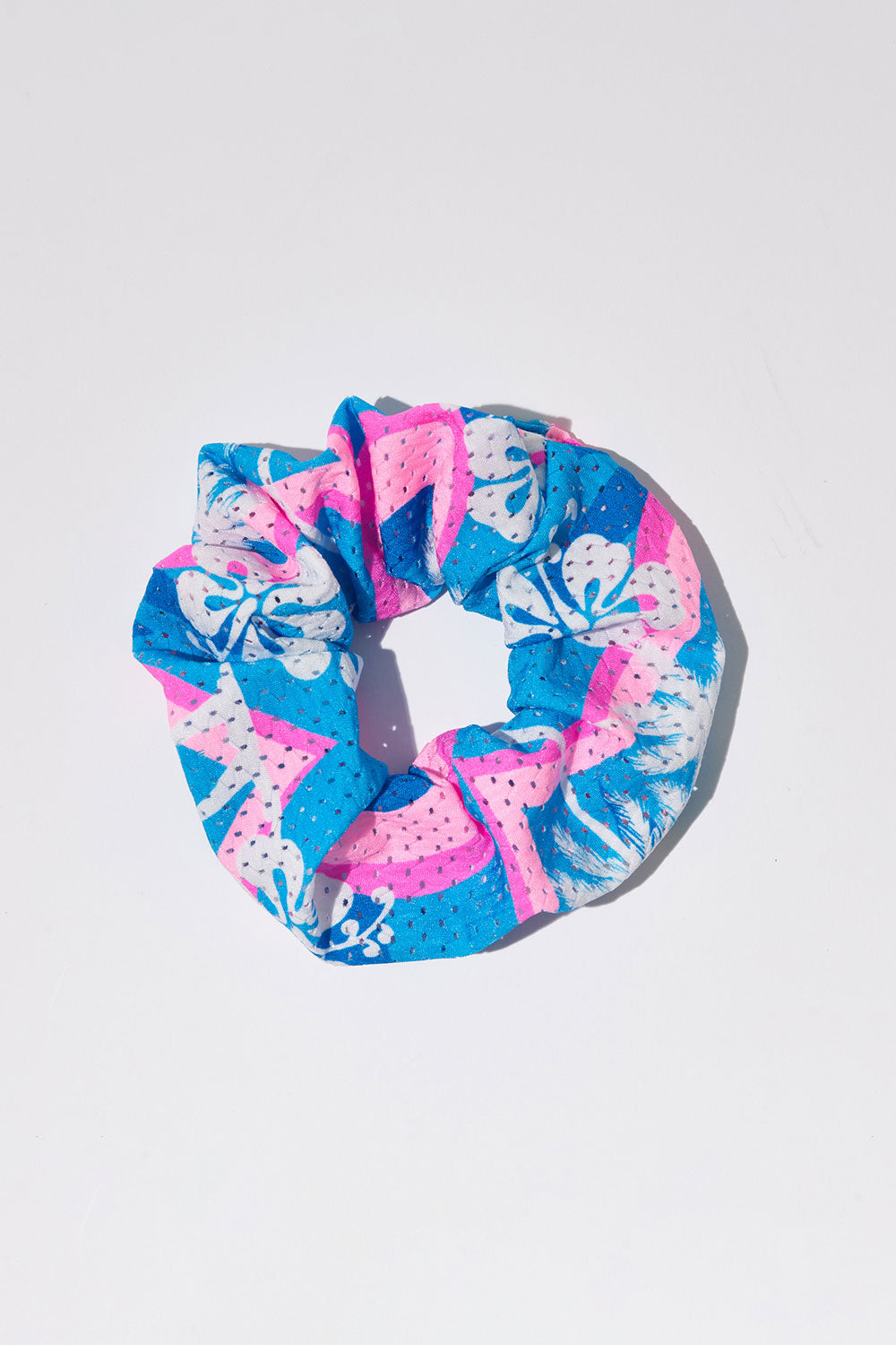 Alternative view of Katy Mesh Scrunchie - Tropic Love