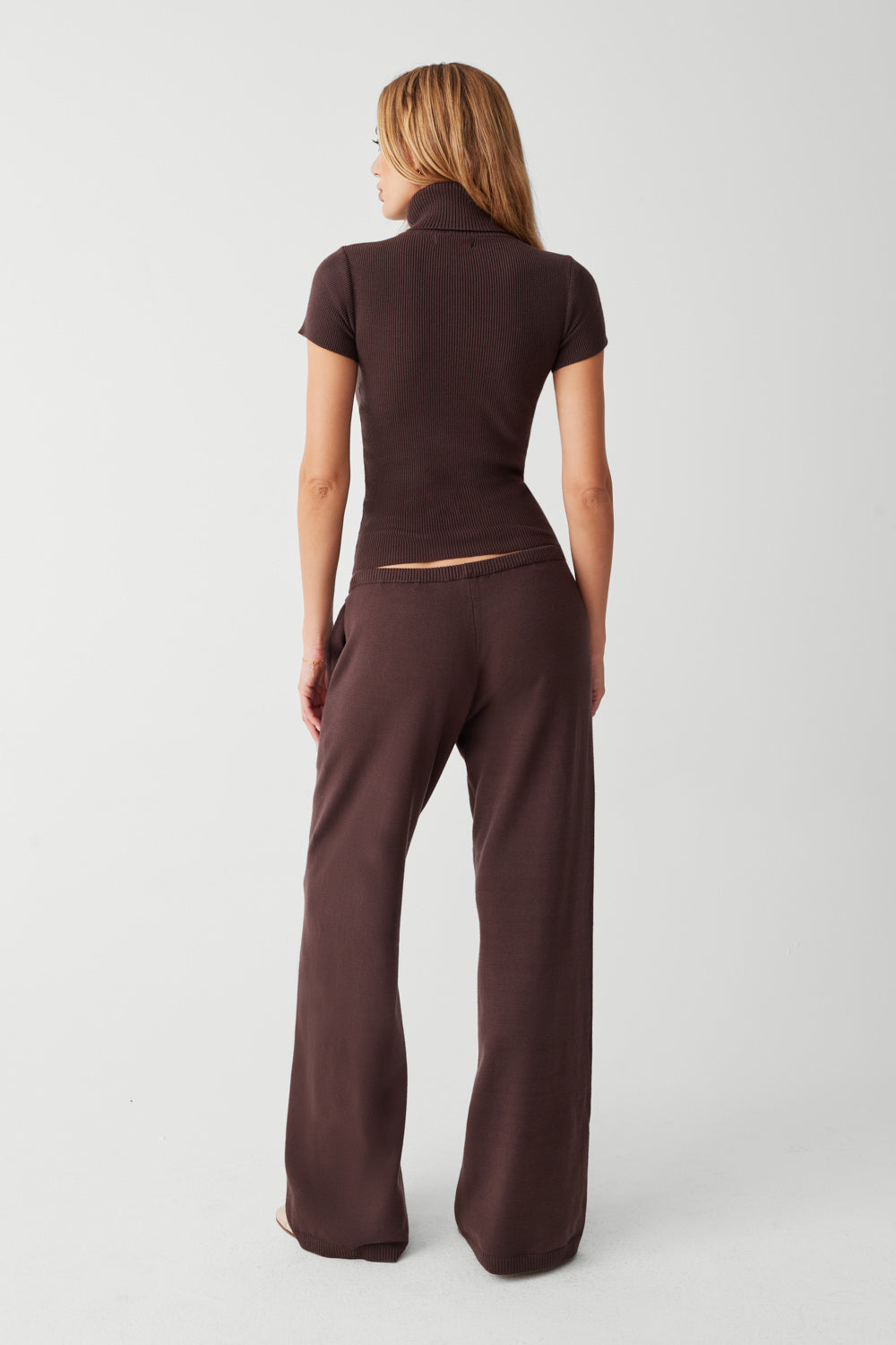 Alternative view of Elle Ribbed Cloud Knit Sweater - Mocha