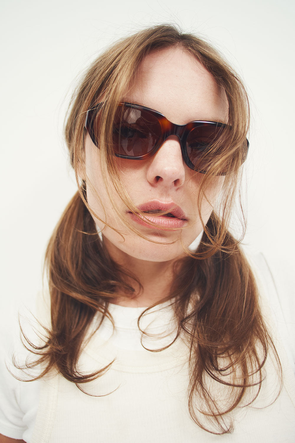 X Lexxola Frank Sunglasses - Venice